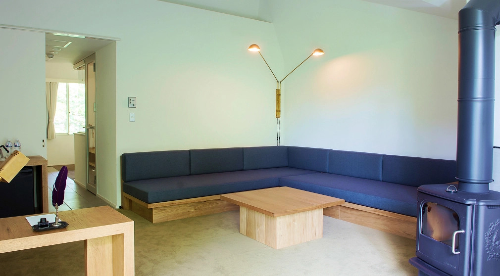 デラックスダブル  —薪ストーブ付き—