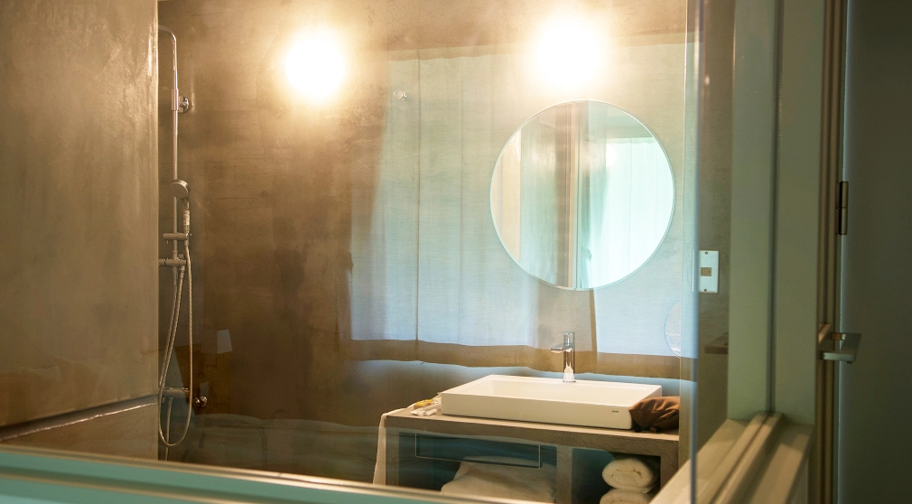 デラックスダブル  —薪ストーブ付き—