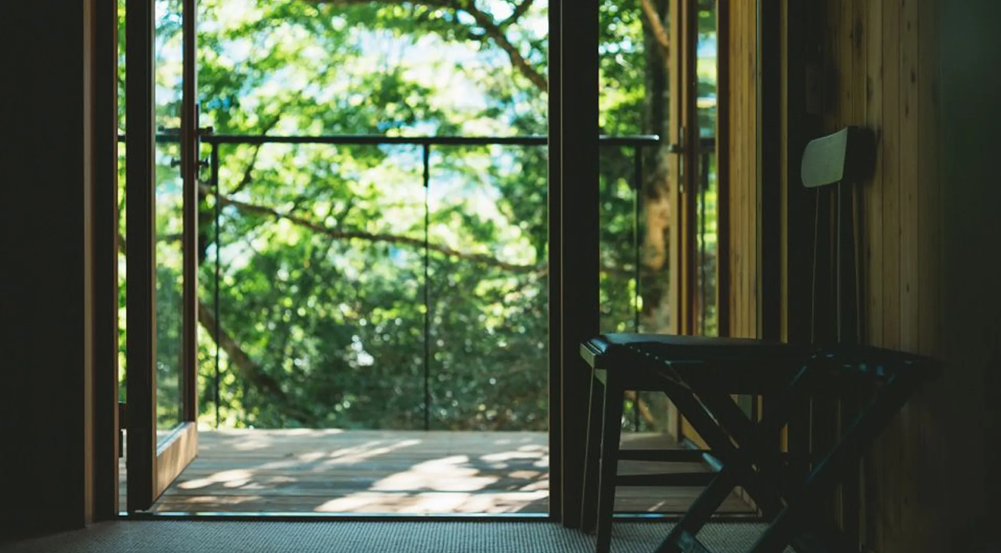 天空露天温泉スイート「ゆらぎ」10号棟 内観