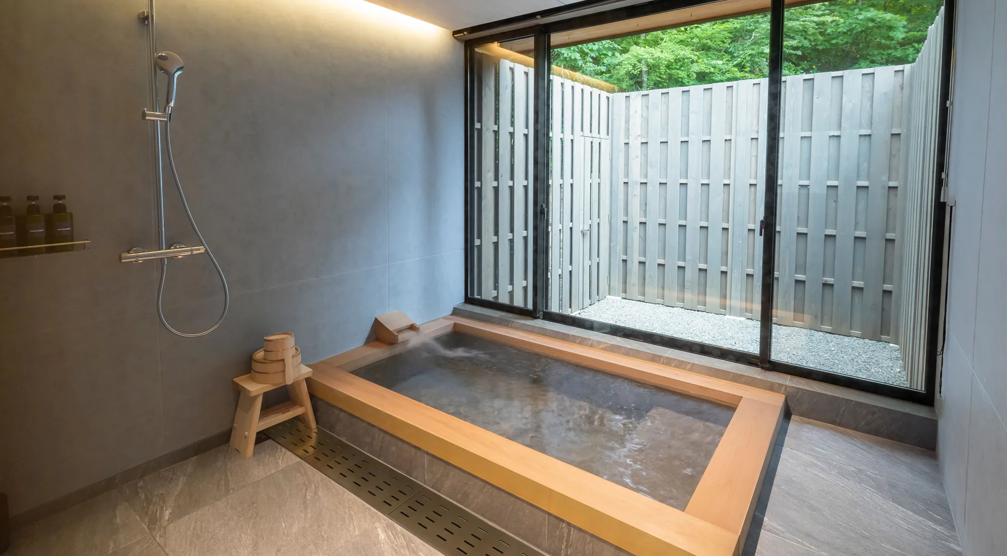 客室レイアウトを見る（12号棟）