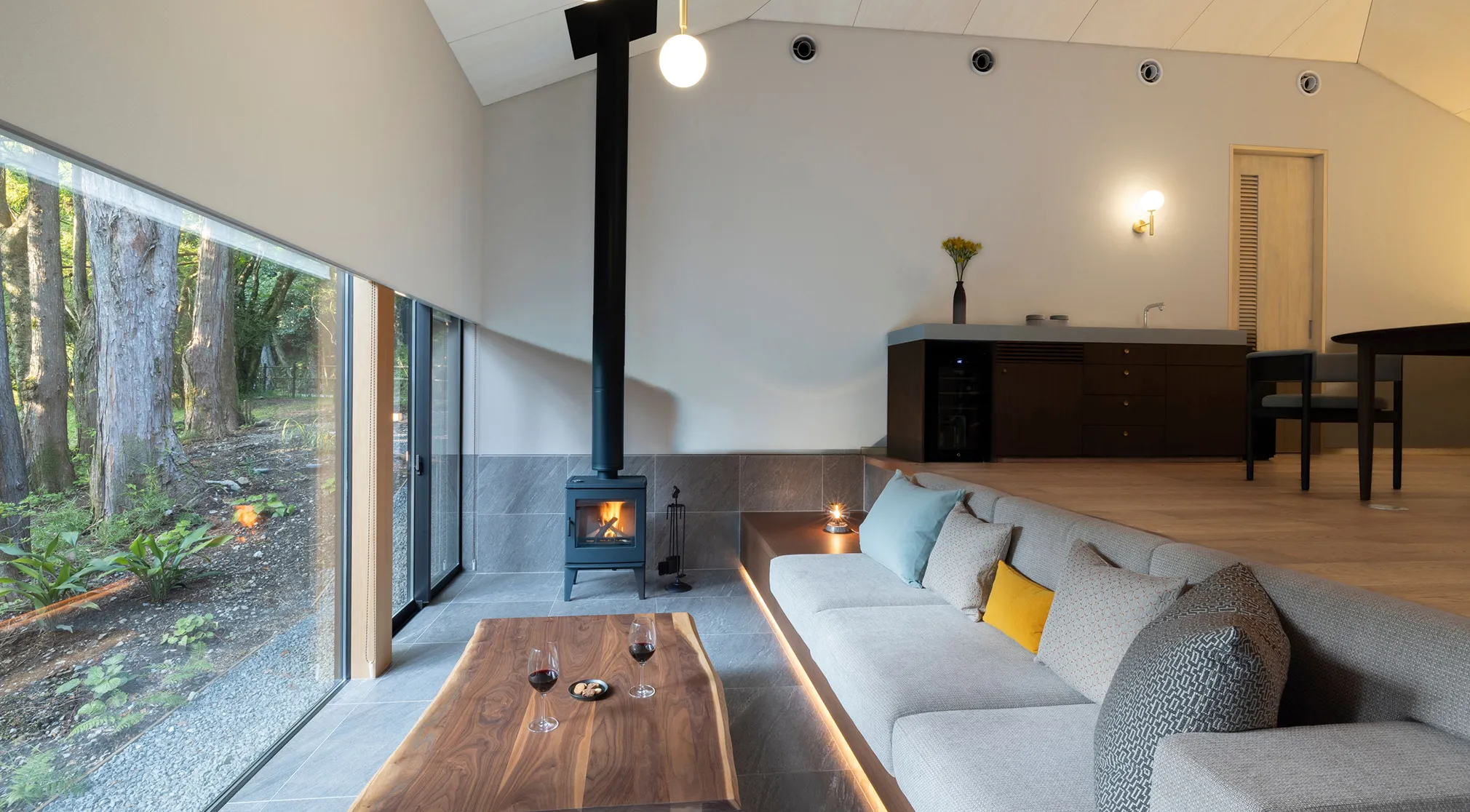 温泉スイート（3ベッド）「いぶき」15号棟