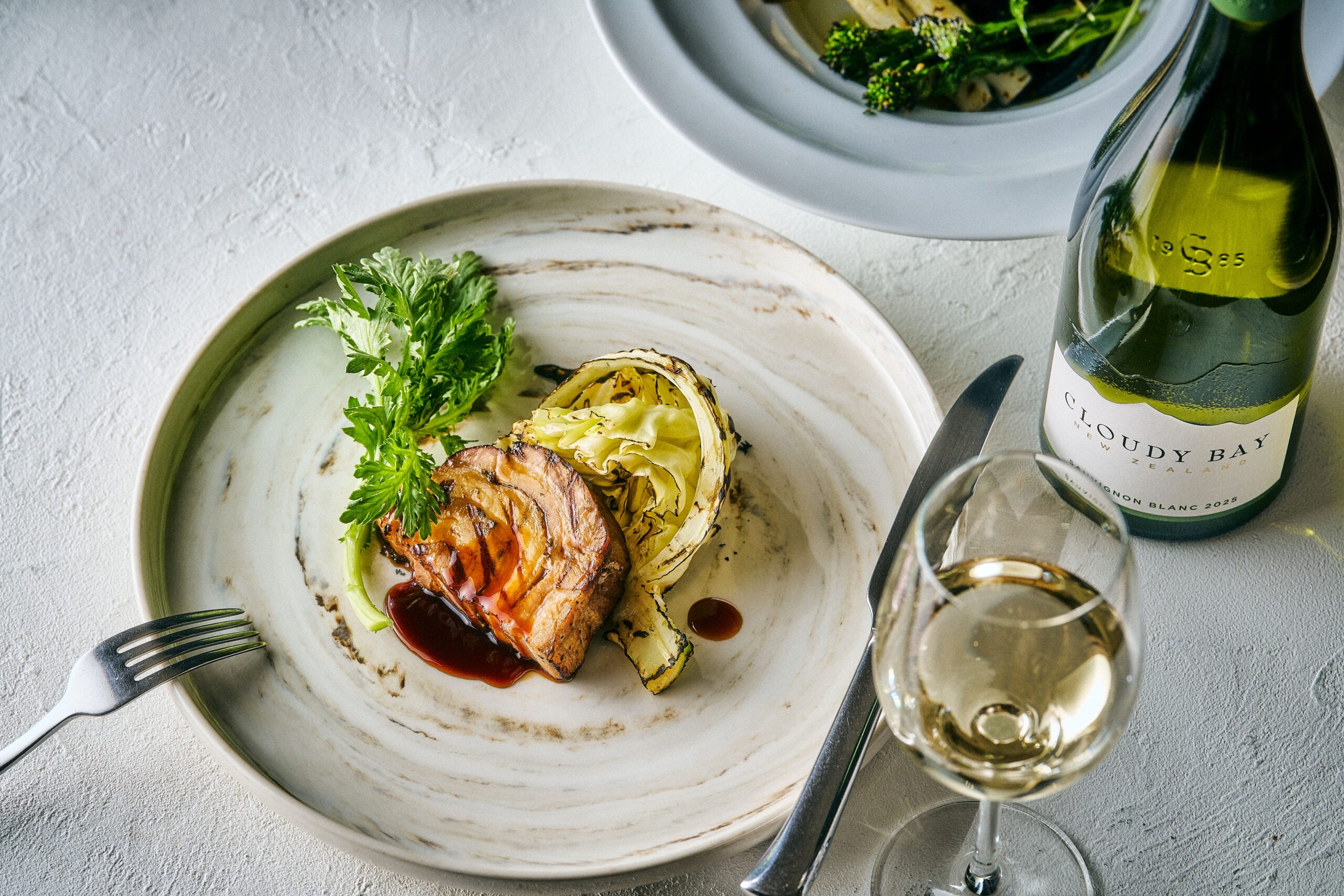 薪火料理「WOODSIDE dining」ページのFV画像です。